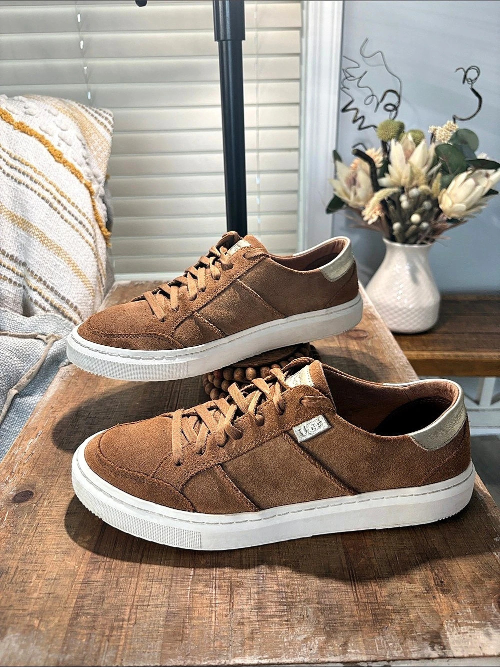 UGG Capelin Suede Sneakers in Brown US 10
